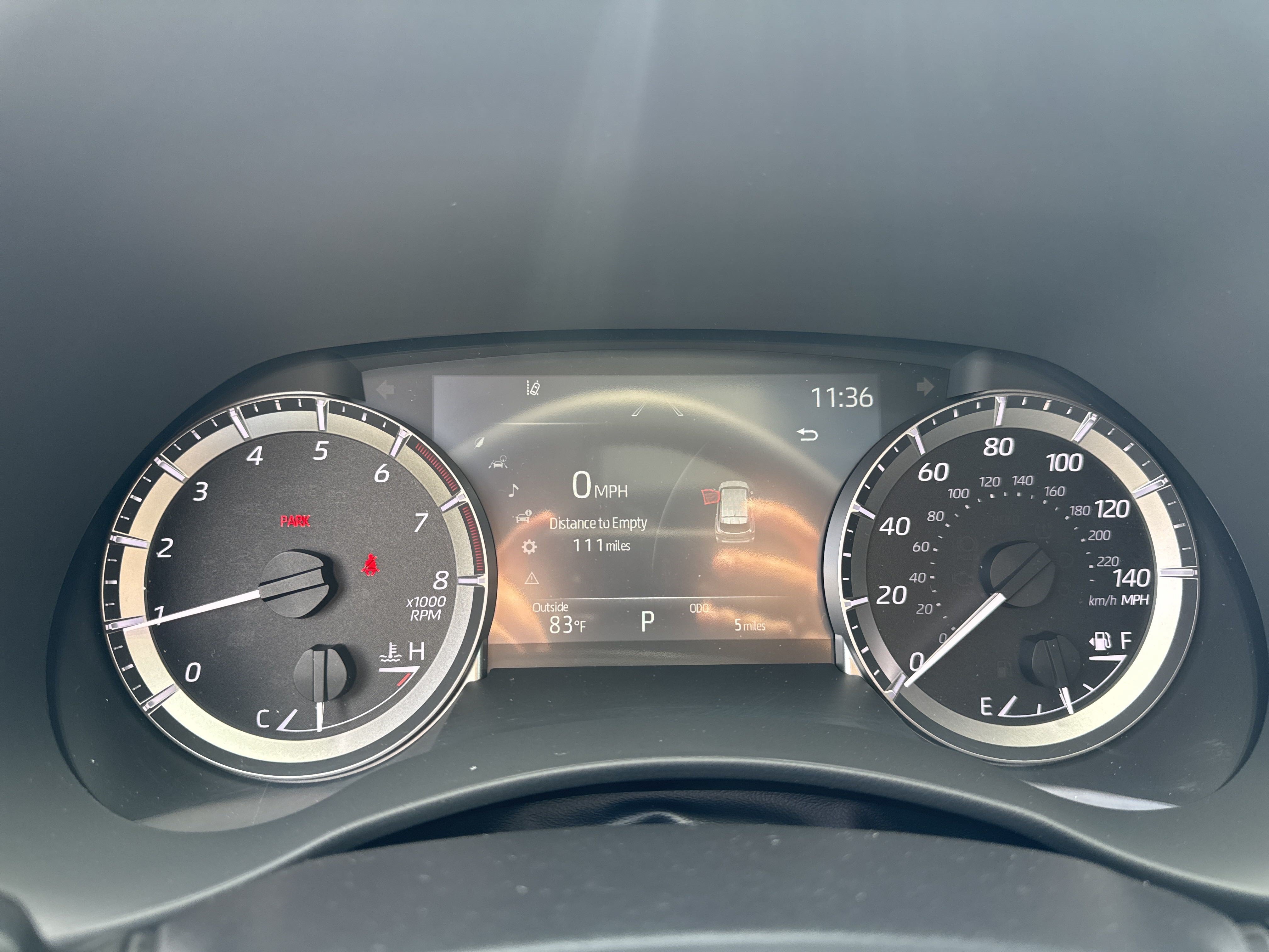 New 2025 Toyota Highlander XLE FWD image 18