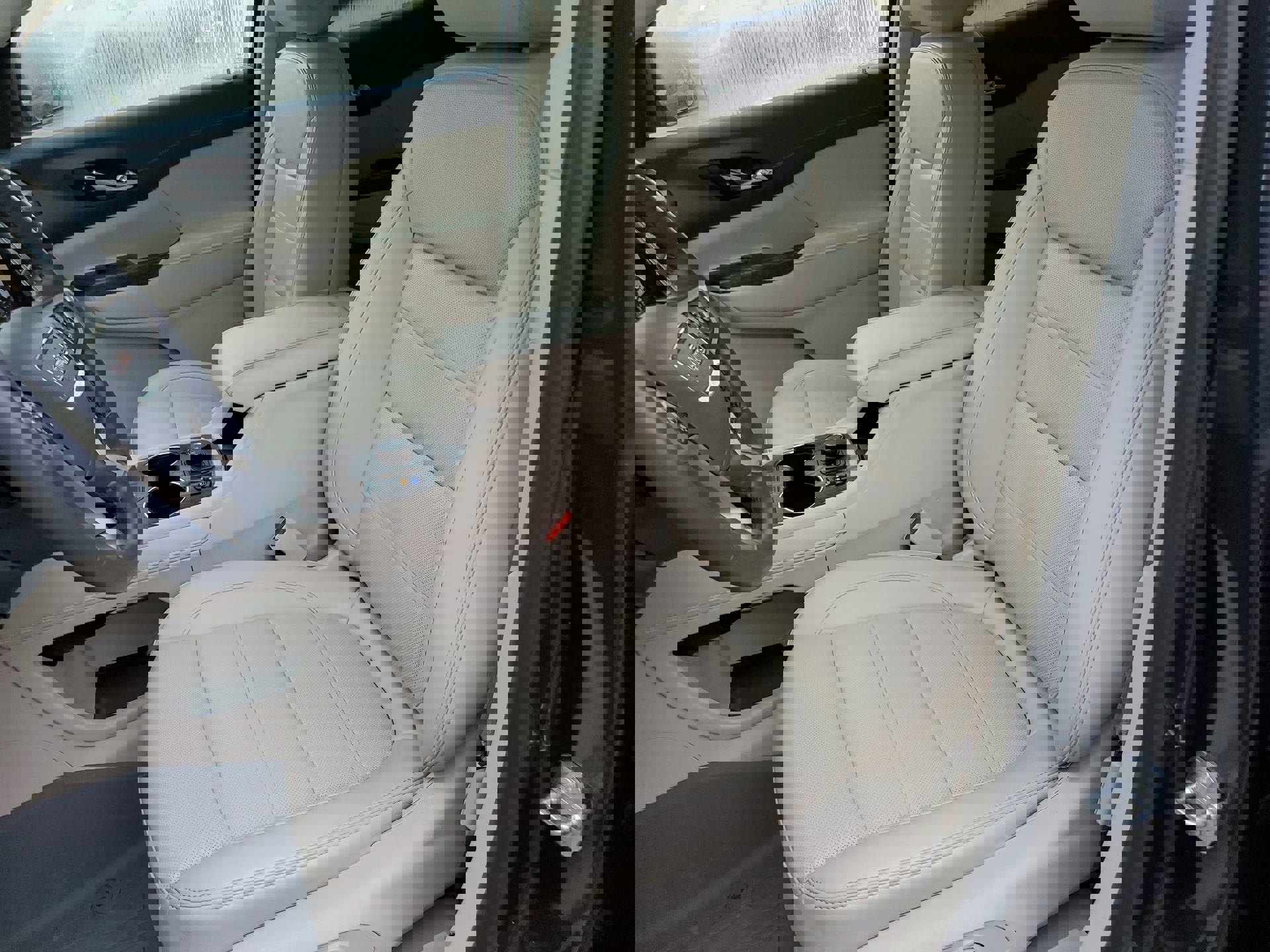 Used 2021 GMC Acadia Denali w/ Denali Technology Package image 69