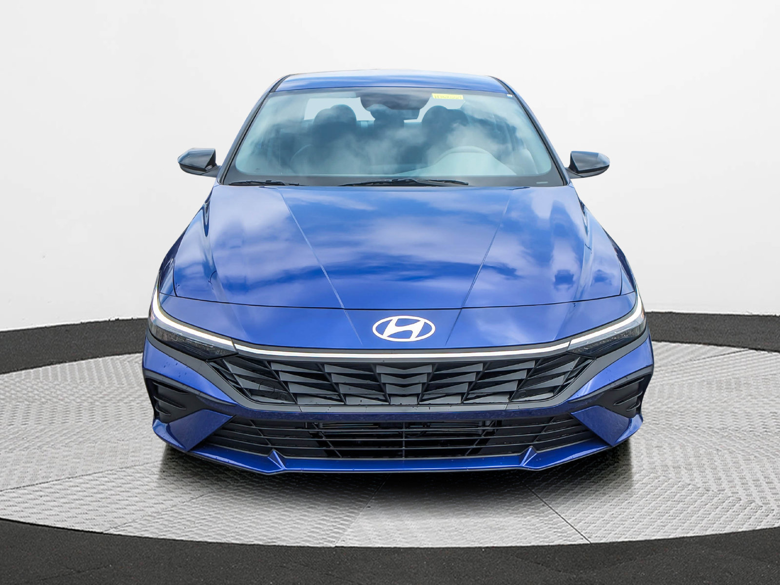 Used 2025 Hyundai Elantra SEL FWD image 9
