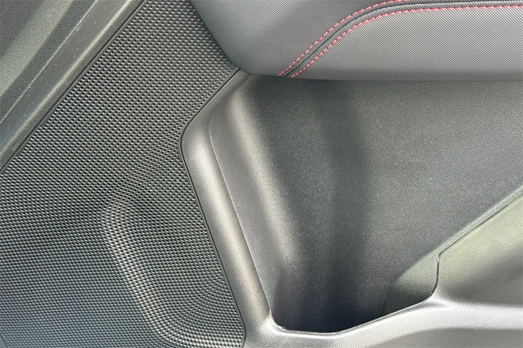 Used 2025 Chevrolet Colorado Z71 image 25