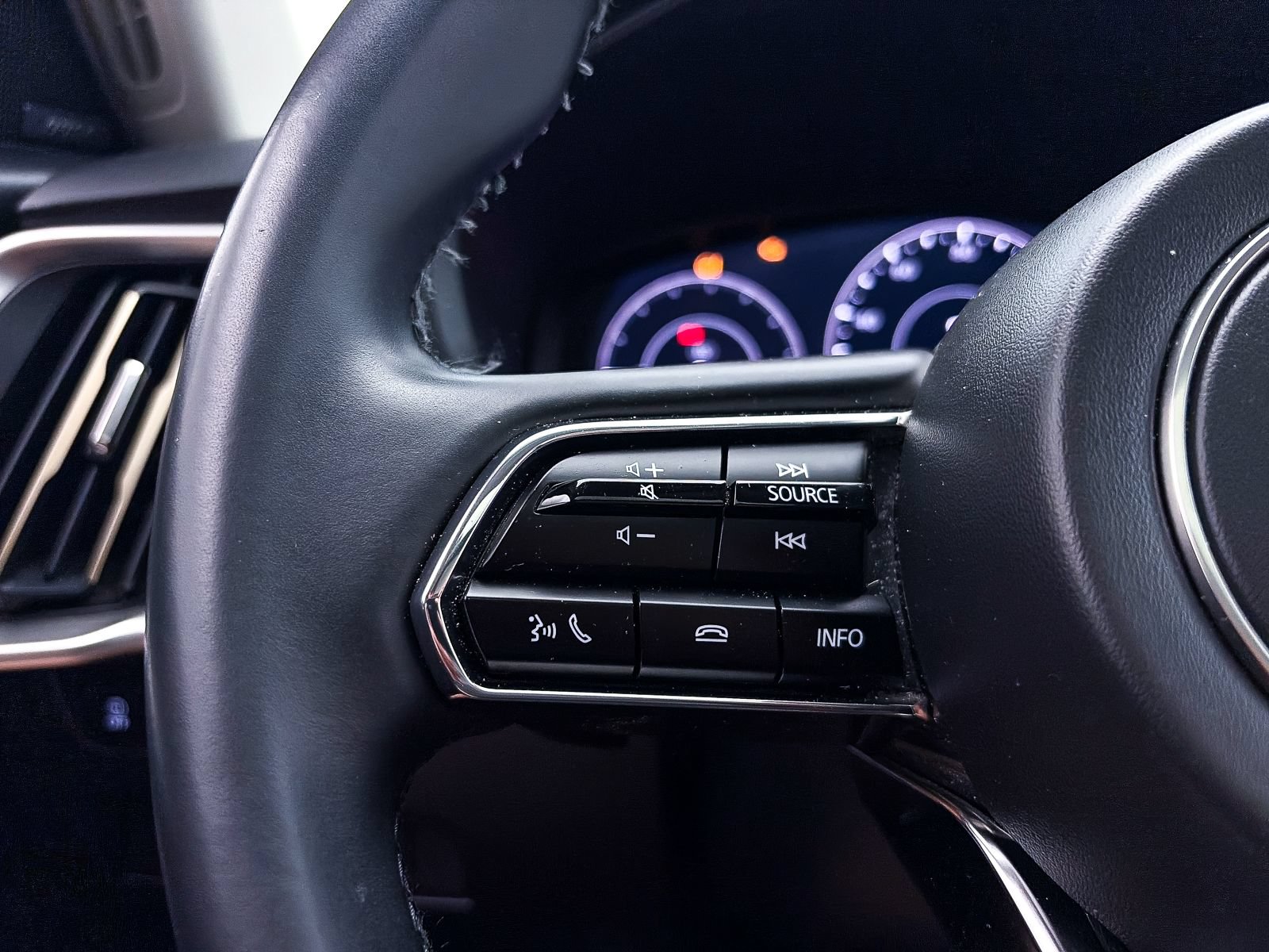 Used 2024 MAZDA CX-90 Plug-In Hybrid w/ Premium Pkg AWD/4WD image 34