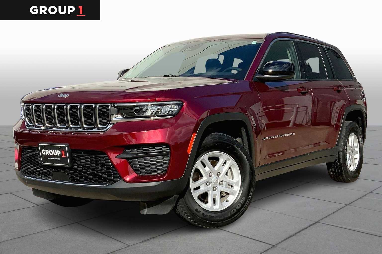 Used 2023 Jeep Grand Cherokee Laredo w/ Luxury Tech Group I image 1