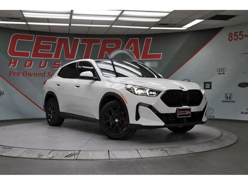 Used 2026 BMW X2 xDrive28i AWD/4WD image 1