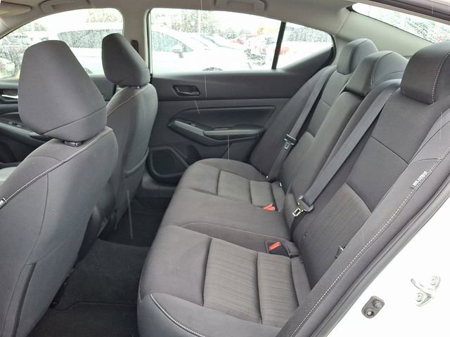 Used 2024 Nissan Altima 2.5 SV image 8