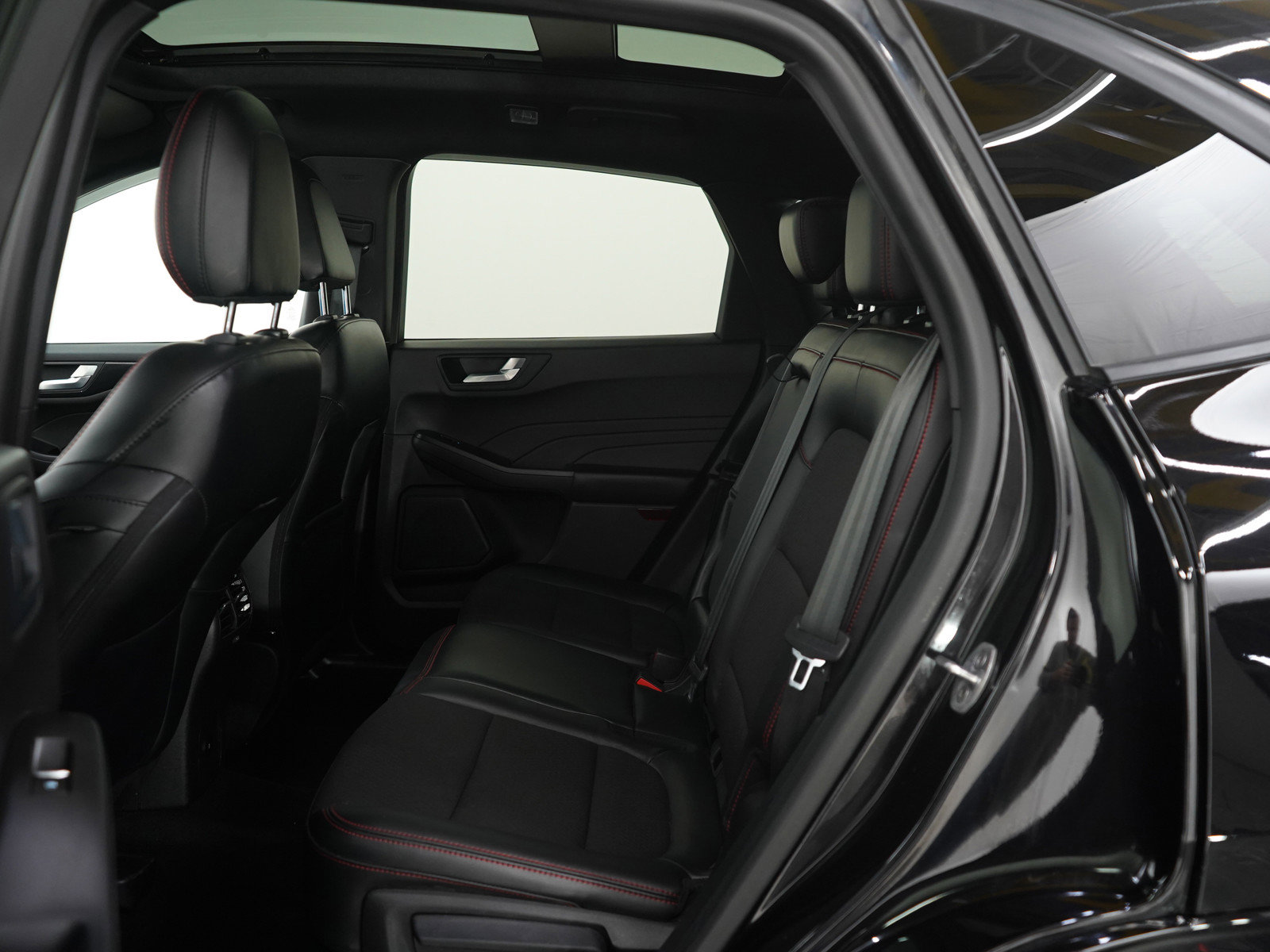 Used 2023 Ford Escape ST-Line Elite image 16