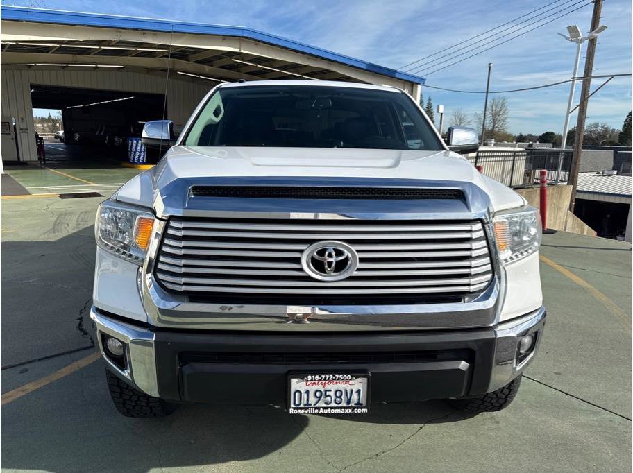 Used 2015 Toyota Tundra Limited w/ Limited Premium Package AWD/4WD image 4