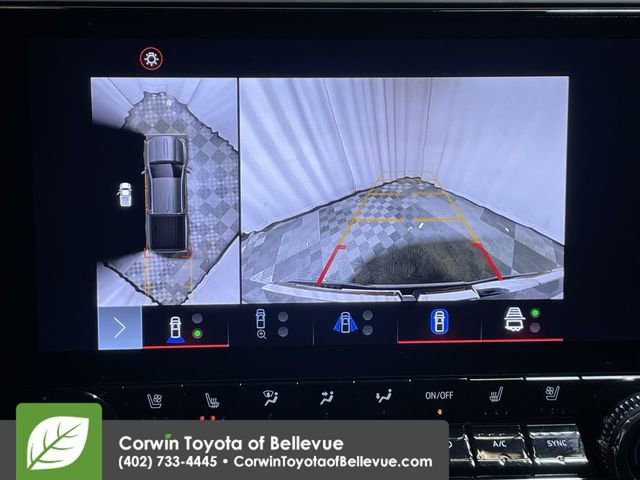 Used 2024 GMC Canyon Denali image 18