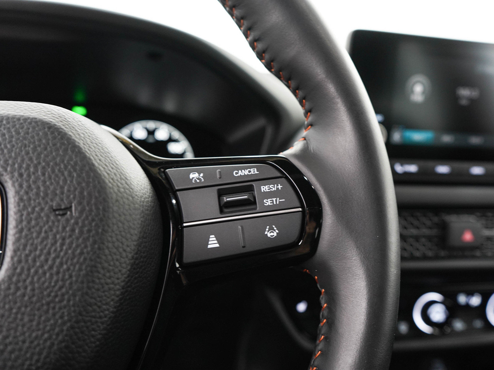 Used 2025 Honda HR-V Sport image 26
