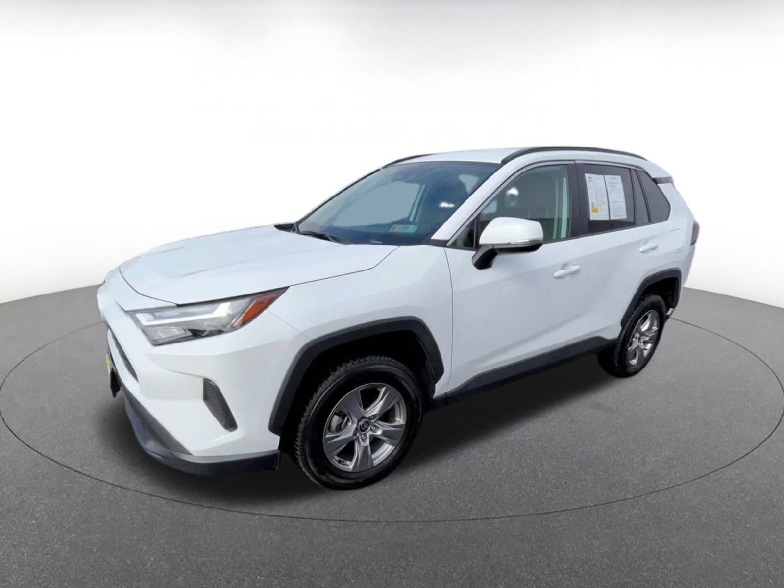 Used 2025 Toyota RAV4 XLE w/ Weather Package image 7