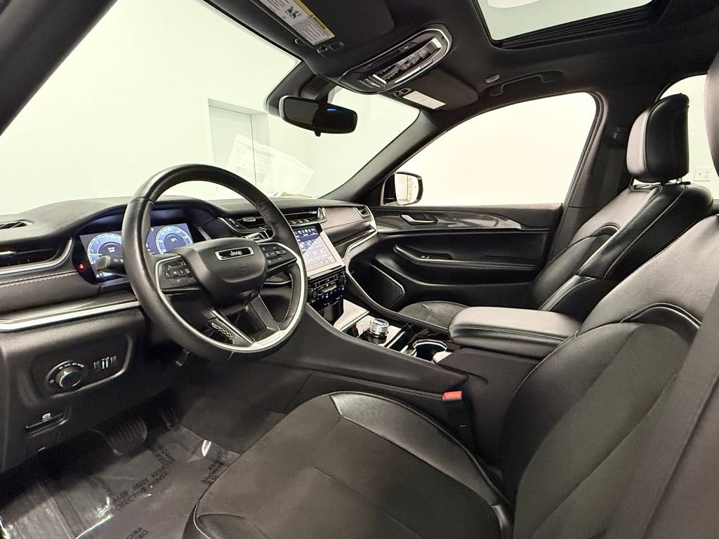 Used 2022 Jeep Grand Cherokee Altitude image 14