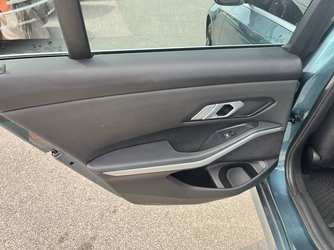Used 2019 BMW 330i Sedan w/ Convenience Package image 14