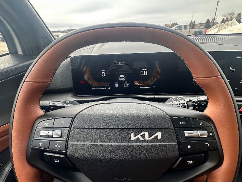 Used 2026 Kia Sportage X-Line w/ X-Line Premium Package image 15