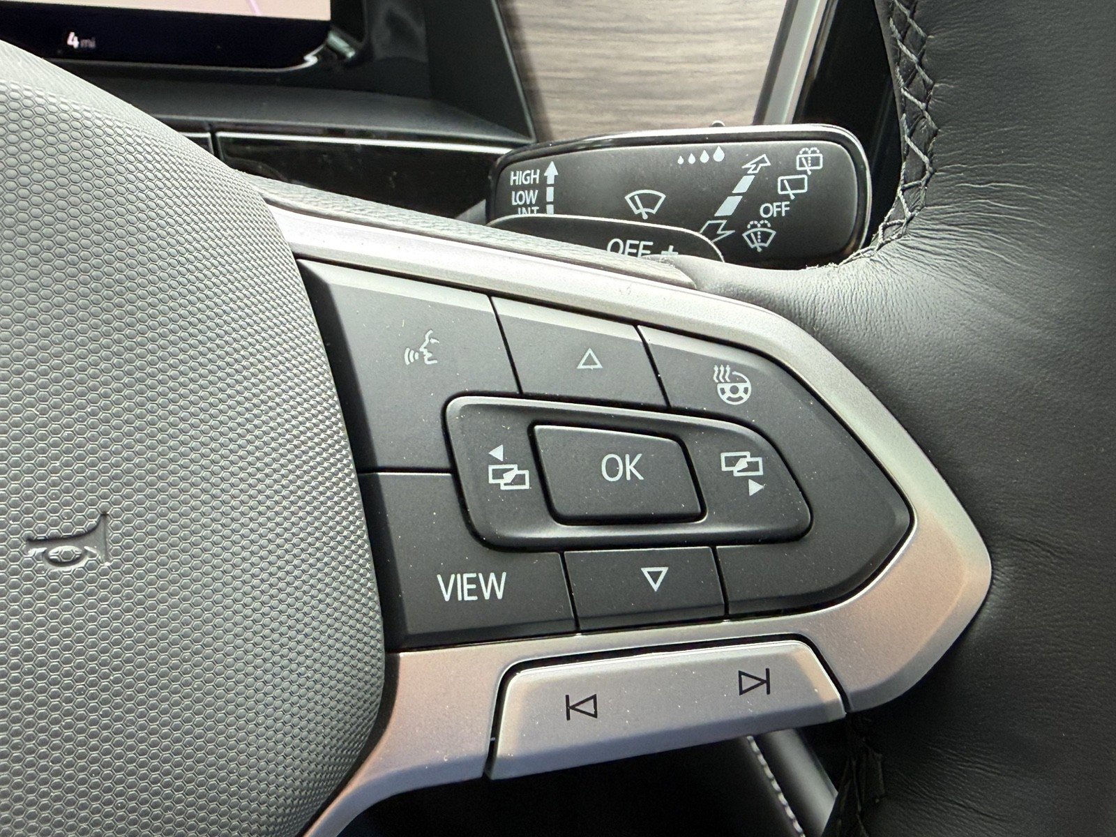 New 2026 Volkswagen Atlas SEL Premium R-Line image 16