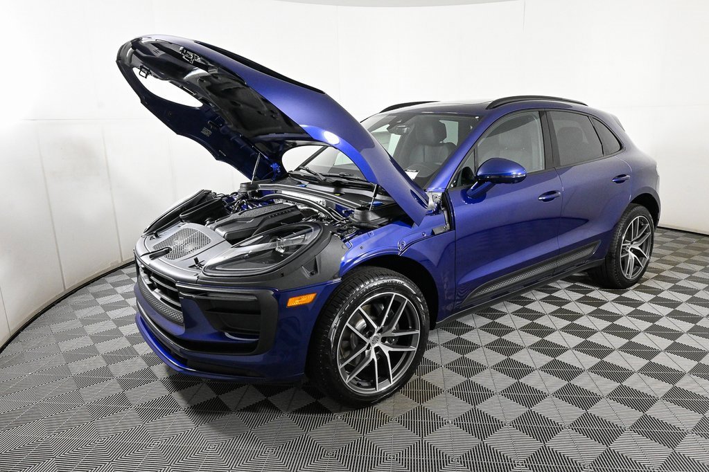 New 2025 Porsche Macan image 35