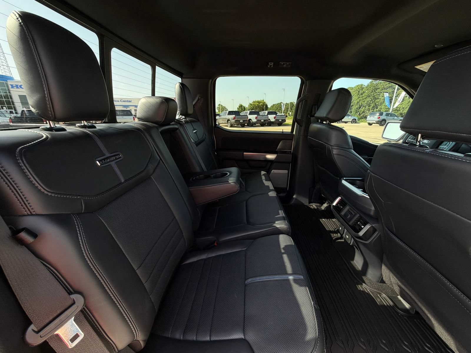 Used 2024 Ford F150 Platinum w/ FX4 Off-Road Package AWD/4WD image 30