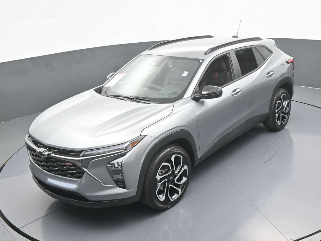 Used 2025 Chevrolet Trax RS w/ Driver Confidence Package image 45