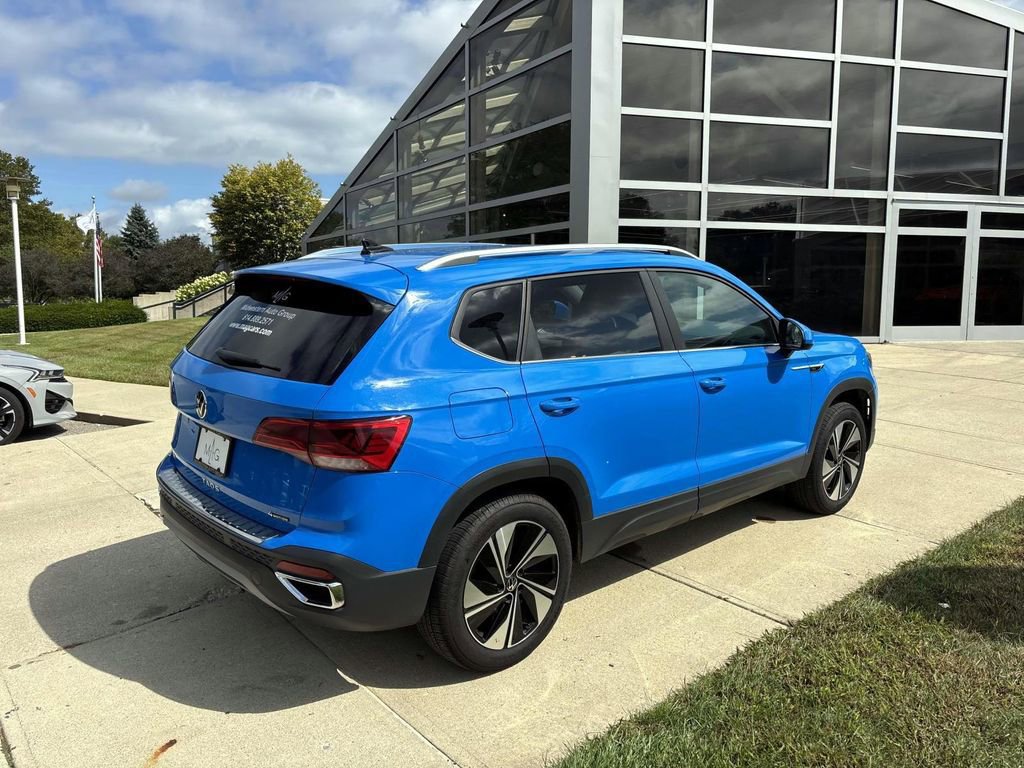 Used 2024 Volkswagen Taos SE image 7