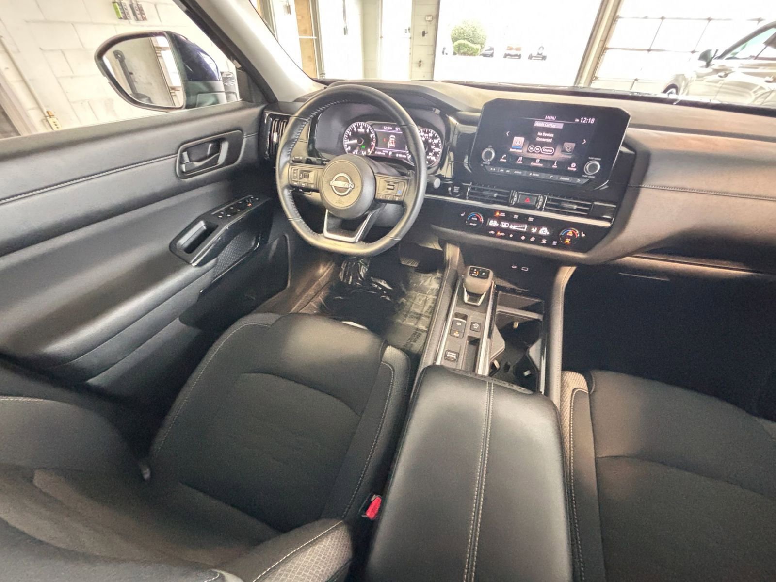 Used 2025 Nissan Pathfinder SV image 42