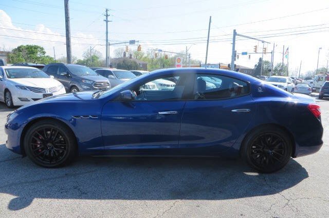 Used 2019 Maserati Ghibli S Q4 AWD/4WD image 2