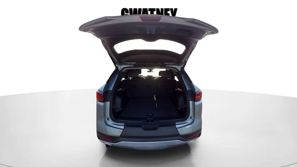 Used 2023 Chevrolet Blazer LT FWD image 12