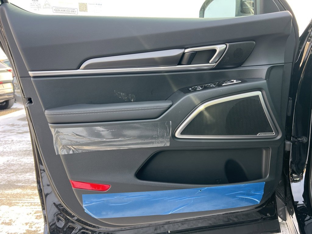 New 2025 Kia Telluride S image 8