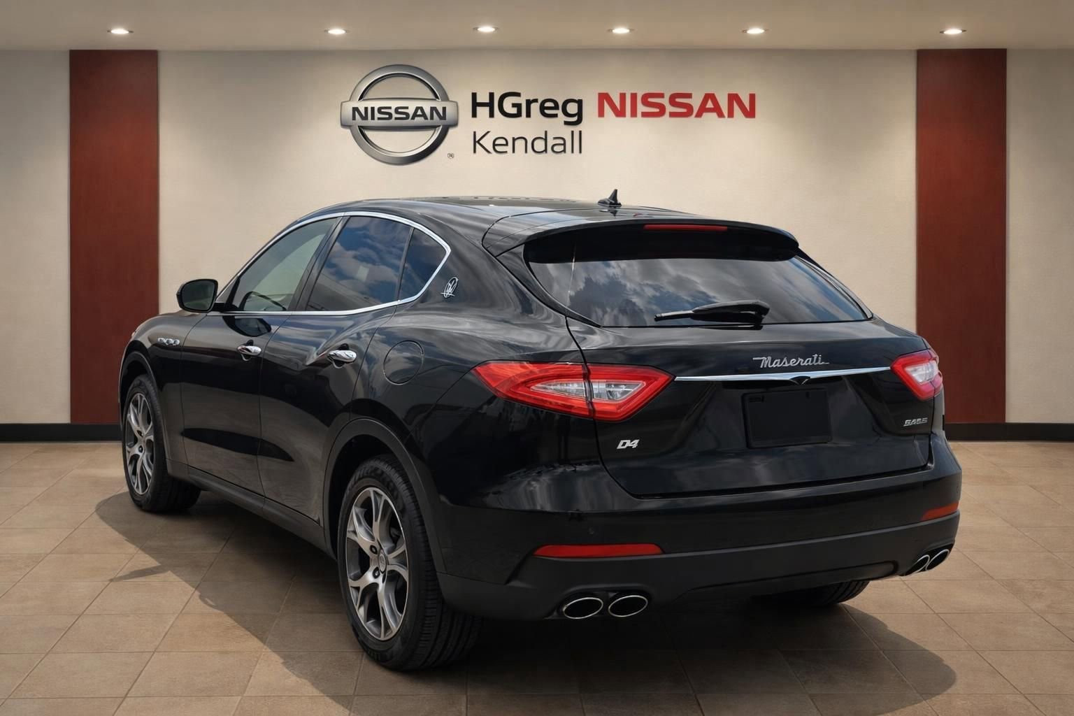 Used 2018 Maserati Levante AWD/4WD image 2