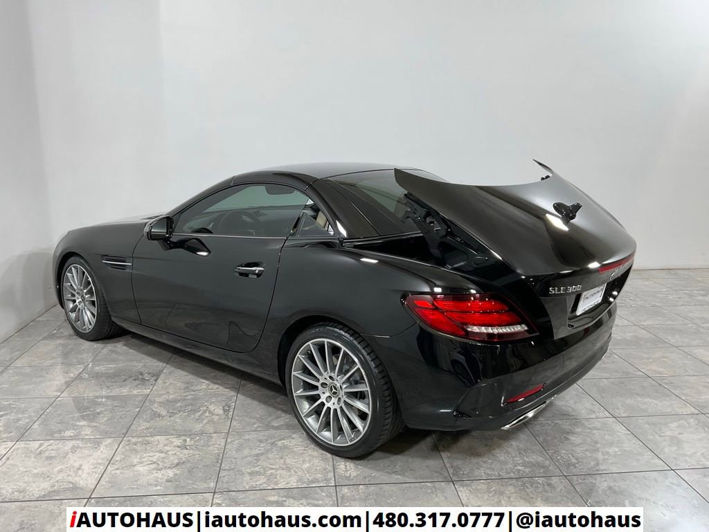 Used 2019 Mercedes-Benz SLC 300 w/ Premium Package image 41
