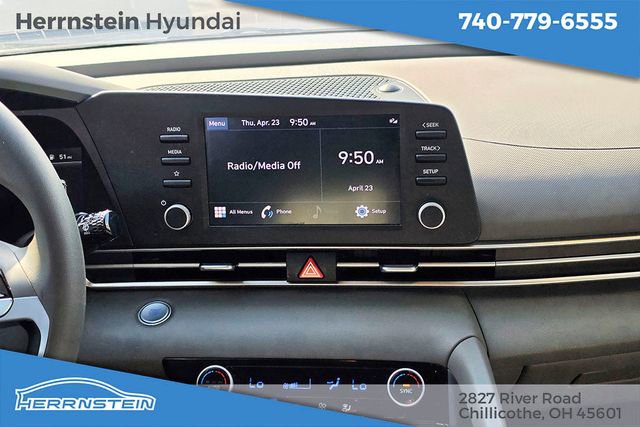 Used 2023 Hyundai Elantra SEL FWD image 9