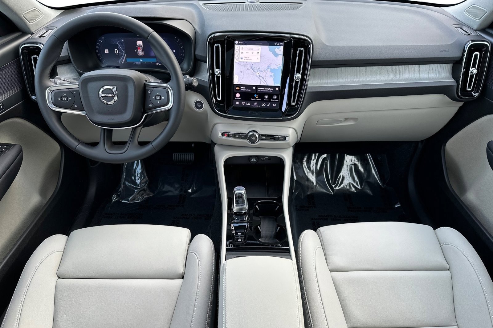 New 2026 Volvo XC40 B5 Plus w/ Protection Package Premier image 3