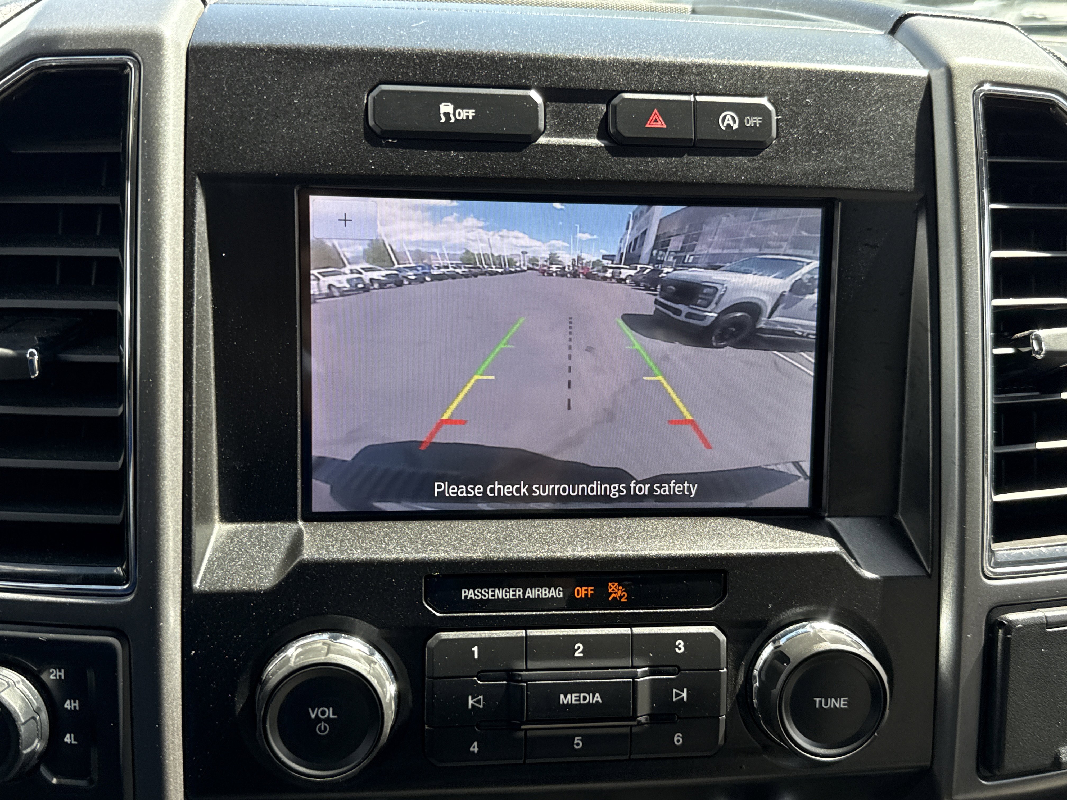 Used 2020 Ford F150 XLT w/ Equipment Group 302A Luxury AWD/4WD image 22