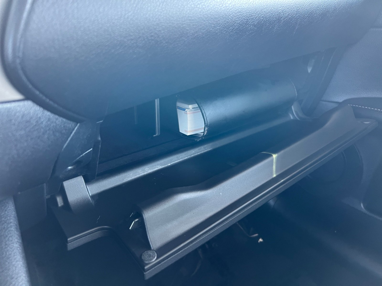 Used 2013 Lexus ES 300h image 22