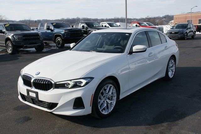 Used 2025 BMW 330i xDrive Sedan image 6