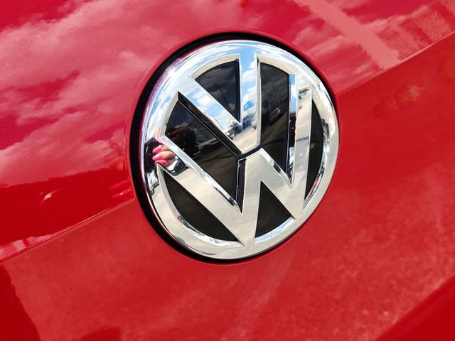 Used 2018 Volkswagen GTI SE w/ SE Leather Package image 30