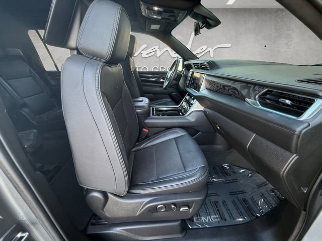 Used 2021 GMC Yukon XL Denali w/ Denali Premium Package RWD image 24