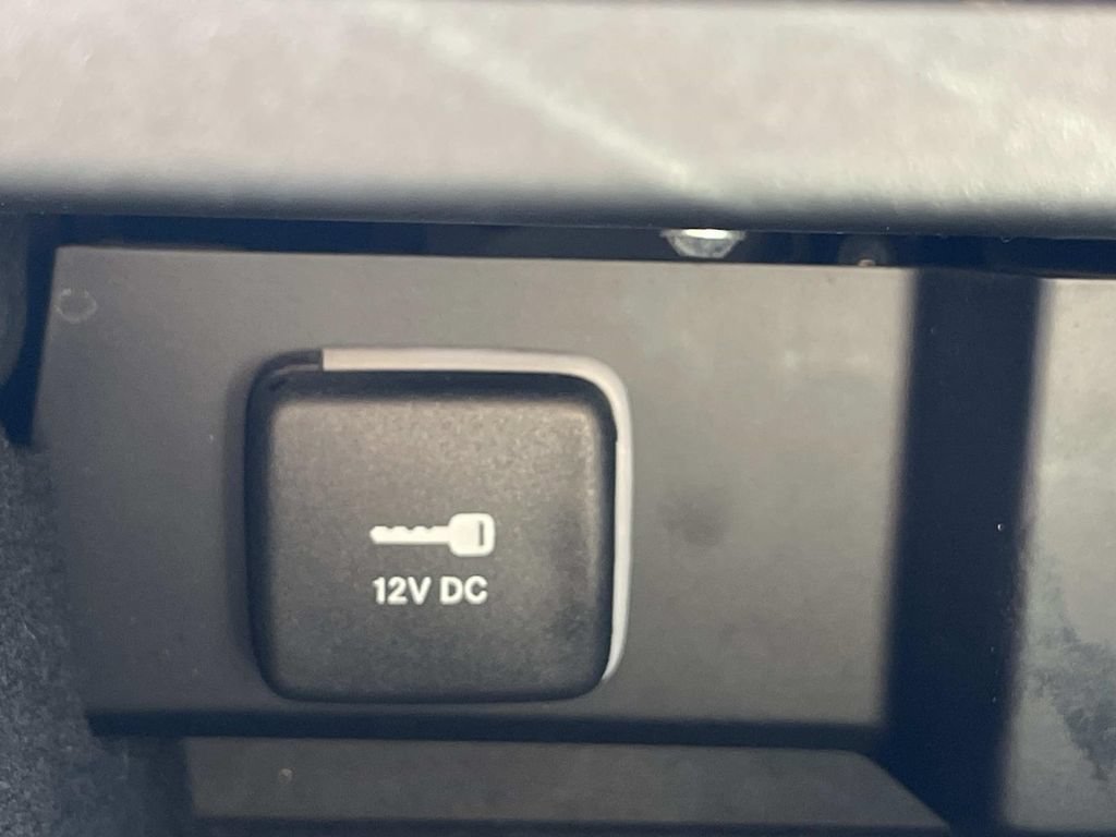 Used 2024 Jeep Wagoneer L Series II RWD image 29