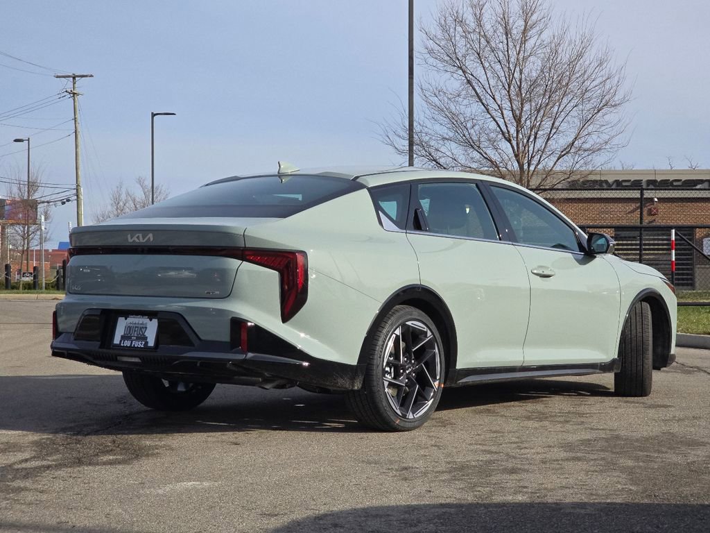 New 2025 Kia K4 GT-Line image 16