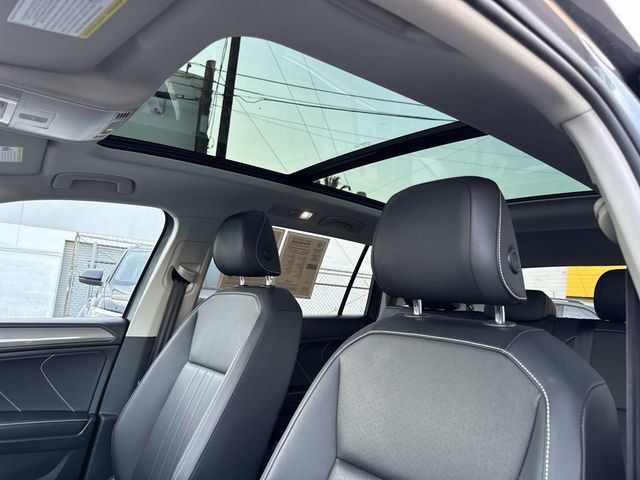 Certified 2023 Volkswagen Tiguan SE w/ Panoramic Sunroof Package image 15