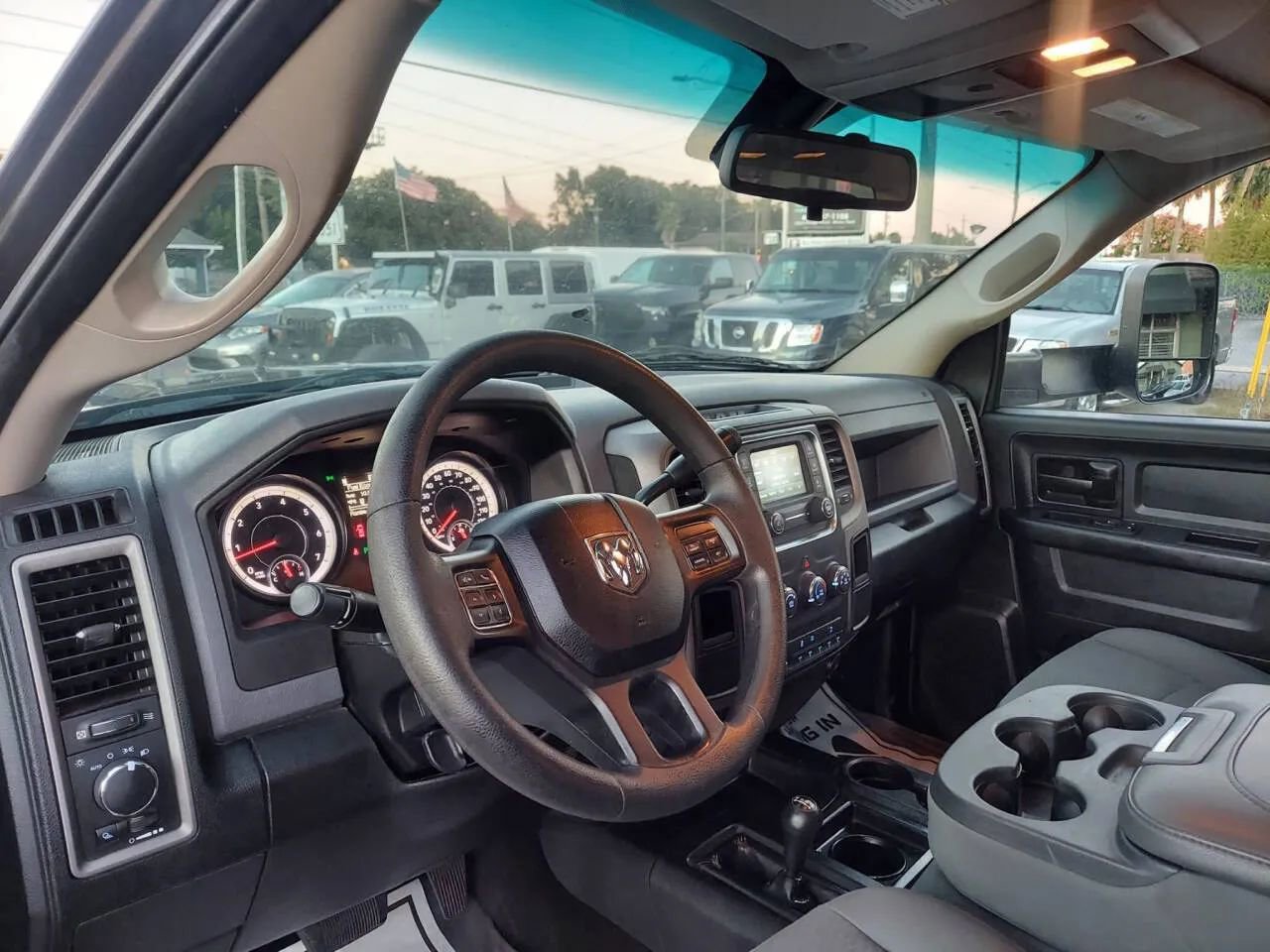 Used 2014 RAM 3500 Tradesman w/ Chrome Appearance Group image 14