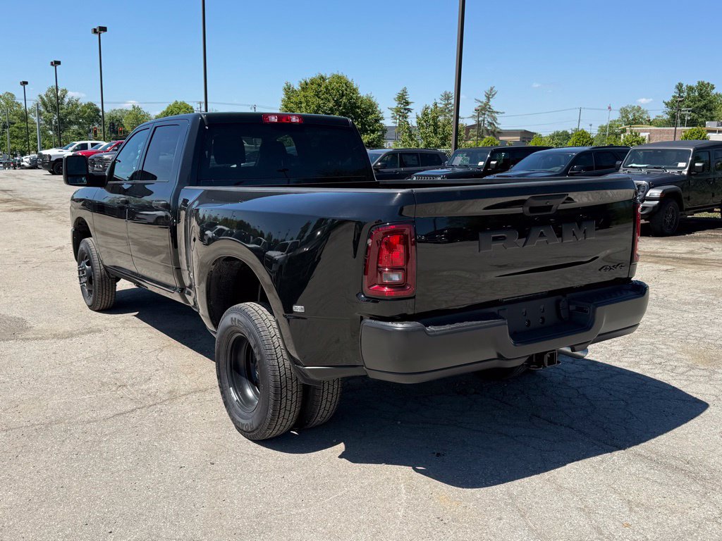 New 2026 RAM 3500 Tradesman AWD/4WD image 9