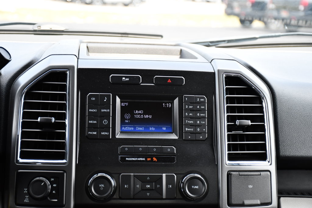 Used 2015 Ford F150 XLT w/ Trailer Tow Package AWD/4WD image 27