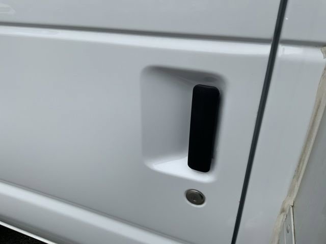 Used 2018 Ford E-450 and Econoline 450 Super Duty w/ Exterior Upgrade Package image 10