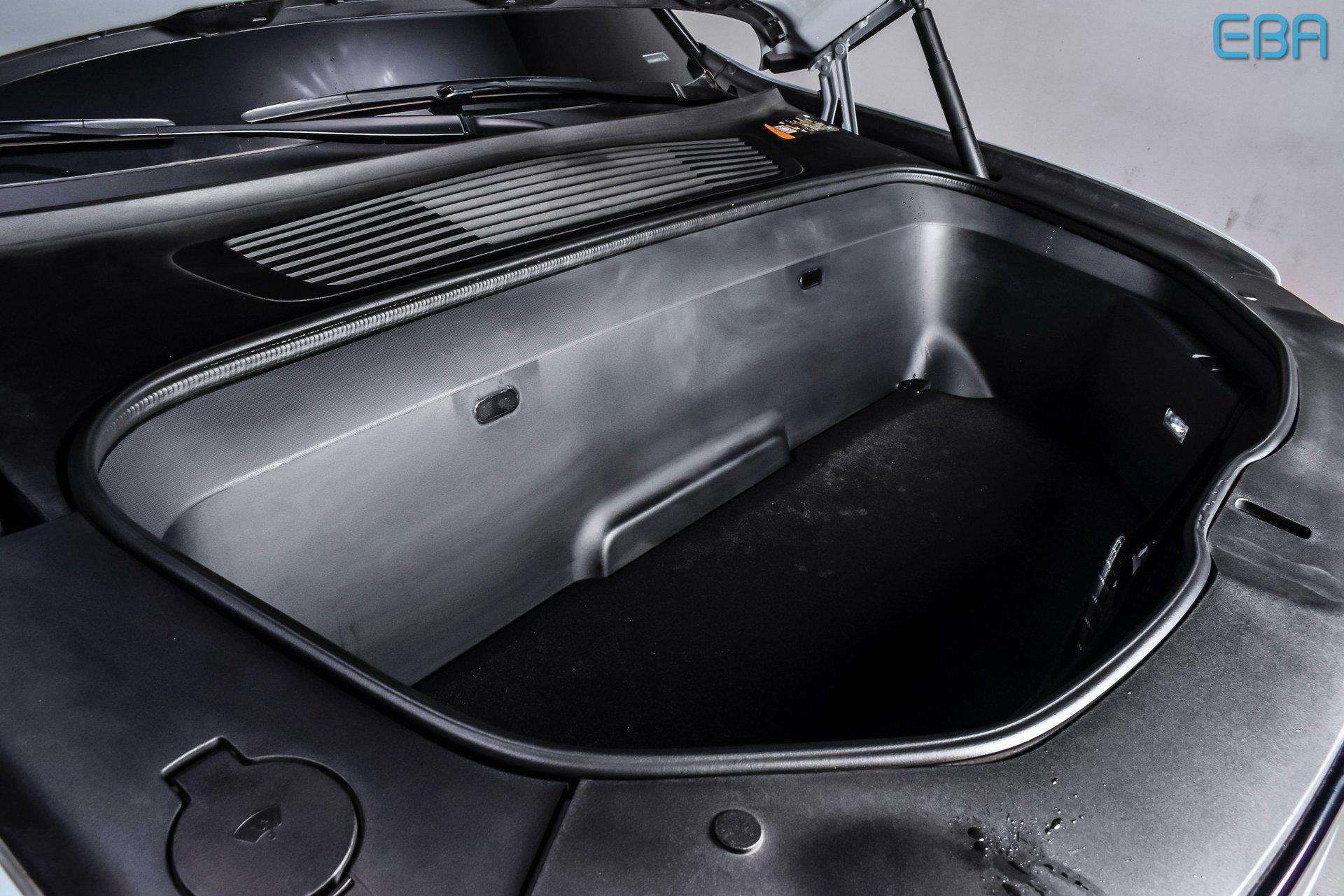 Used 2022 Rivian R1T Adventure image 10