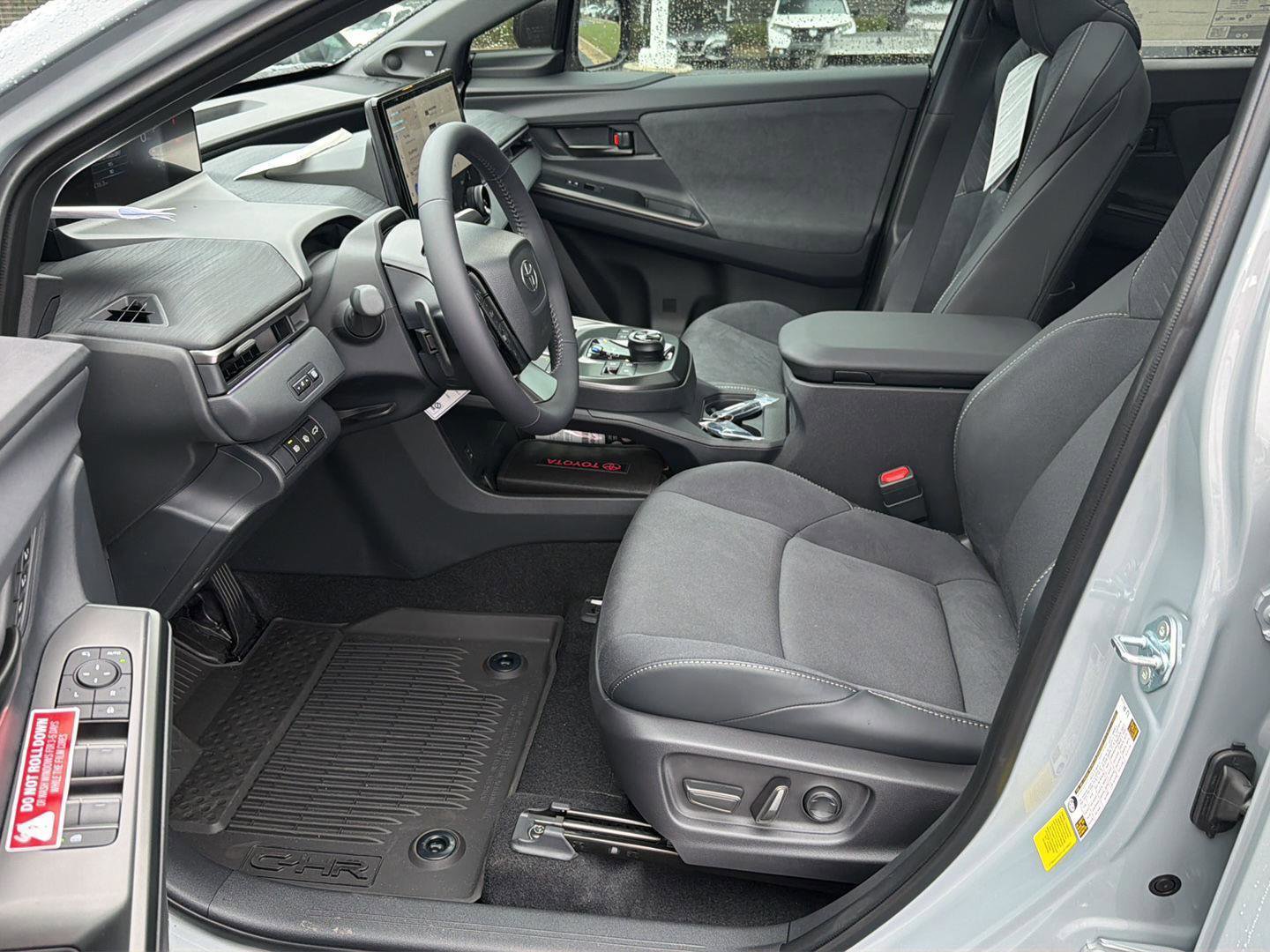 New 2026 Toyota C-HR AWD/4WD image 10