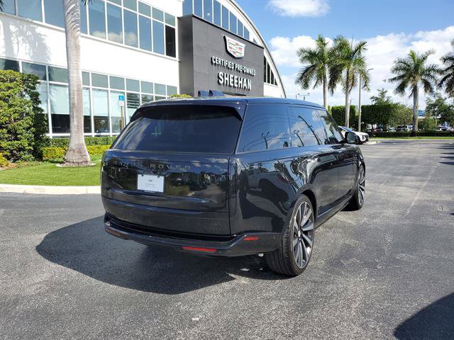 Used 2023 Land Rover Range Rover Long Wheelbase SE AWD/4WD image 5