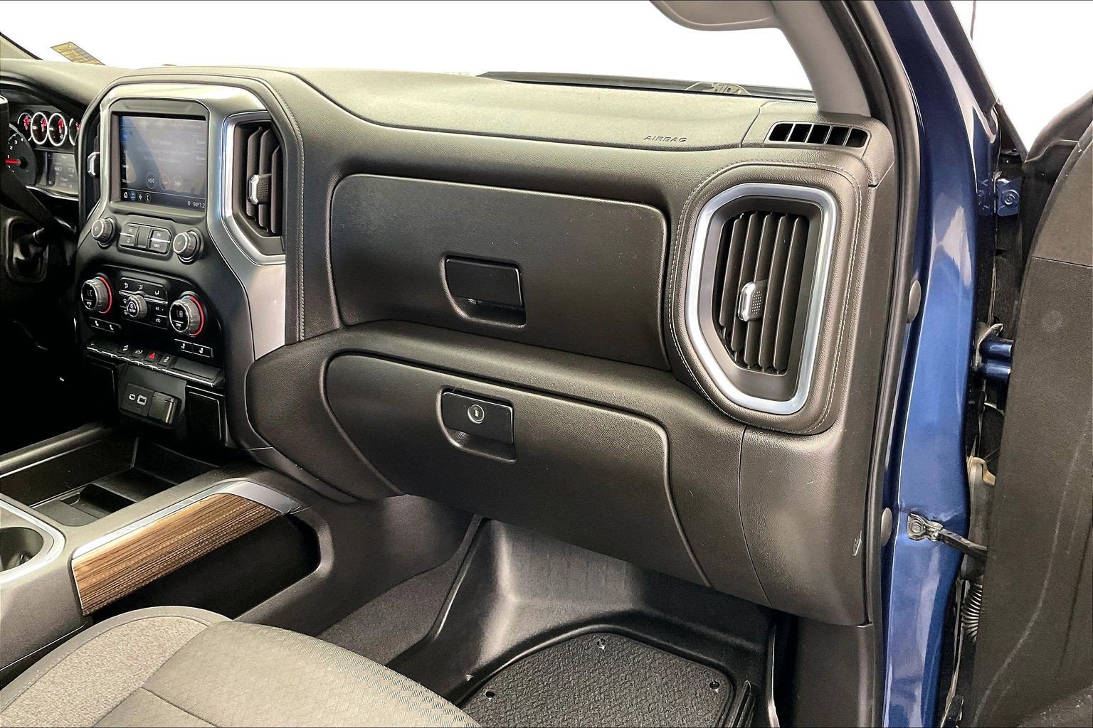 Used 2021 Chevrolet Silverado 1500 RST w/ Z71 Off-Road Package AWD/4WD image 15