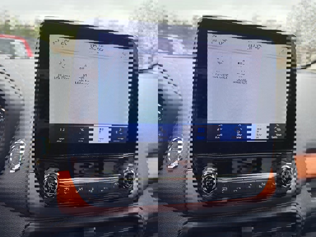 Used 2021 Ford EcoSport SE w/ SE Appearance Package image 17