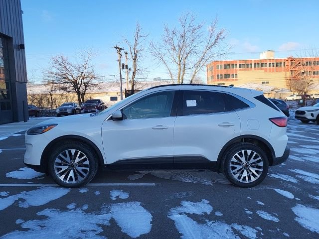 Used 2022 Ford Escape Titanium w/ Class II Trailer Tow Package image 6