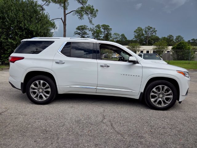 Used 2020 Chevrolet Traverse Premier FWD image 8