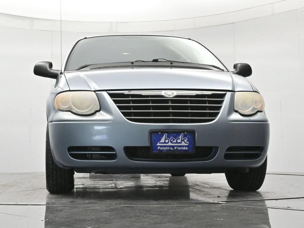 Used 2005 Chrysler Town & Country LX w/ Popular Equipment Group II FWD image 35