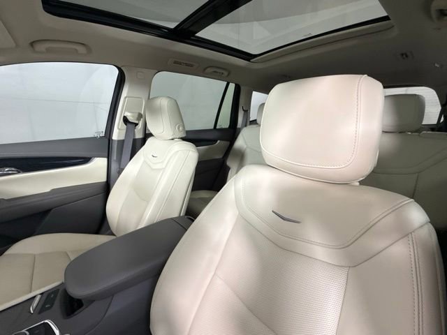 Certified 2024 Cadillac XT6 Premium Luxury w/ Technology Package FWD image 16